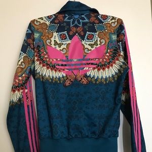 Women’s track suit